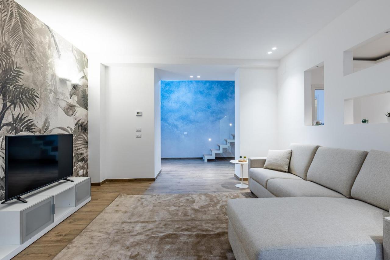 Solemar Sicilia - Palazzo Quaroni Appartement Palermo Buitenkant foto